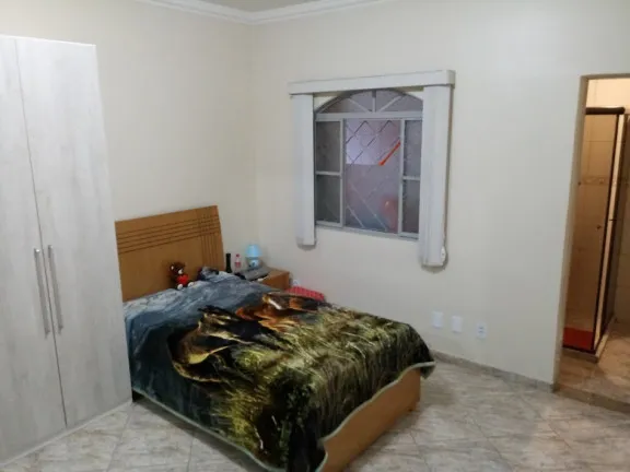 Casa com 5 Quartos à Venda, 310 m² em Taguatinga Norte (Taguatinga) - Brasília