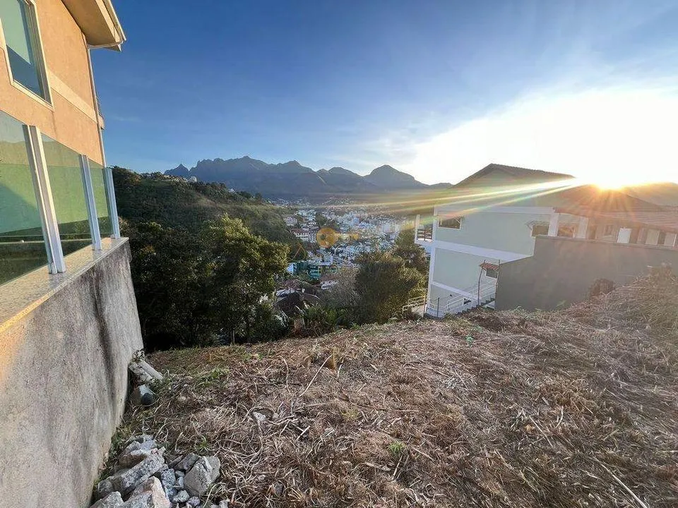 Imagem Terreno para Venda em Teresópolis / RJ no bairro Parque São Luiz