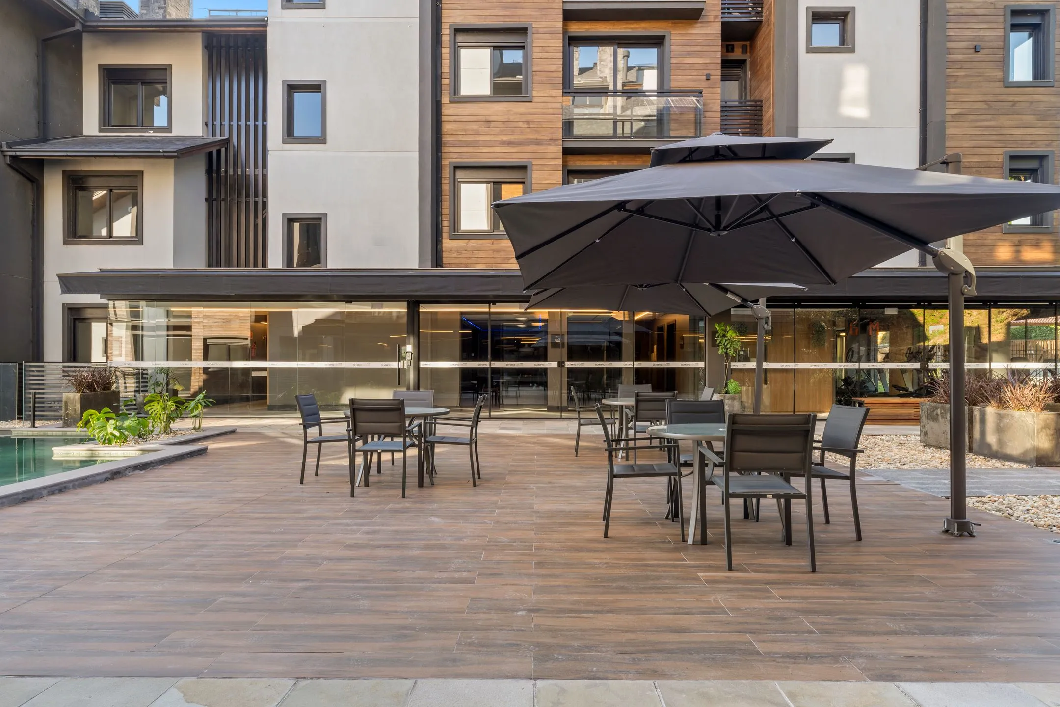 Imagem Apartamento à venda em Gramado, Vale das Montanhas, com 2 quartos, 62.21m2