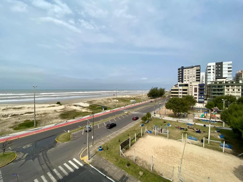 Apartamento 3Dormitórios dependência - Bairro Centro