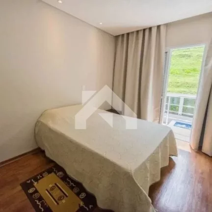 Imagem Casa de Condomínio em Pitas - Cotia