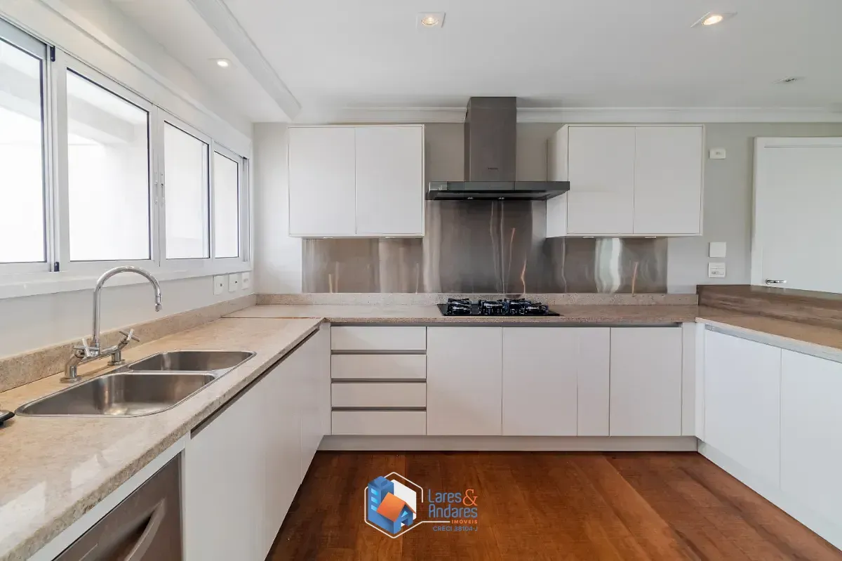 Imagem Apartamento para venda em Vila Uberabinha com 3 quartos, sendo 3 suítes, 335m²