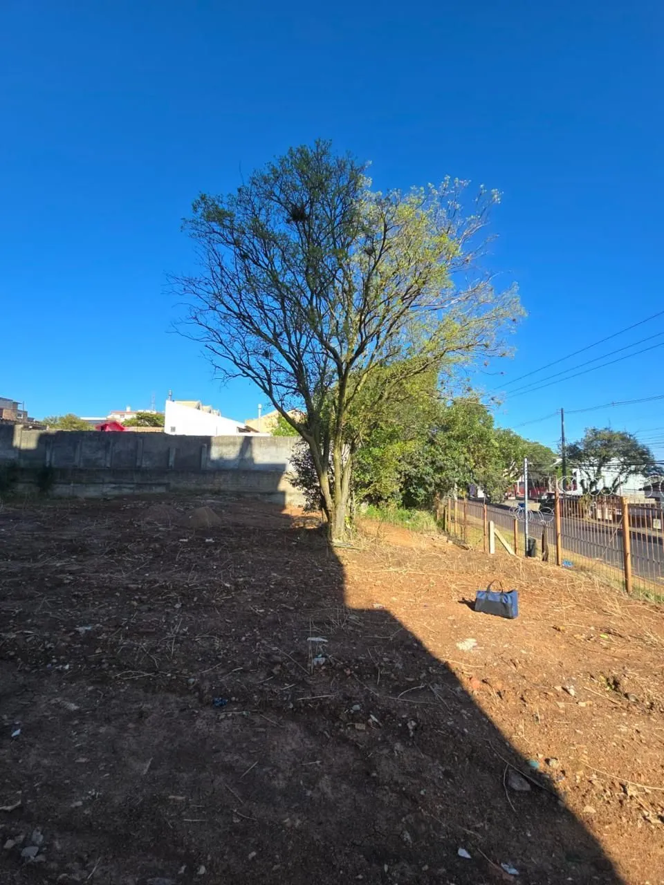Imagem Excelente terreno no bairro Tristeza.
