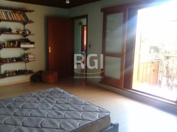 Imagem Casa para Venda - 210m², 3 dormitórios, sendo 1 suites, Cidade Baixa