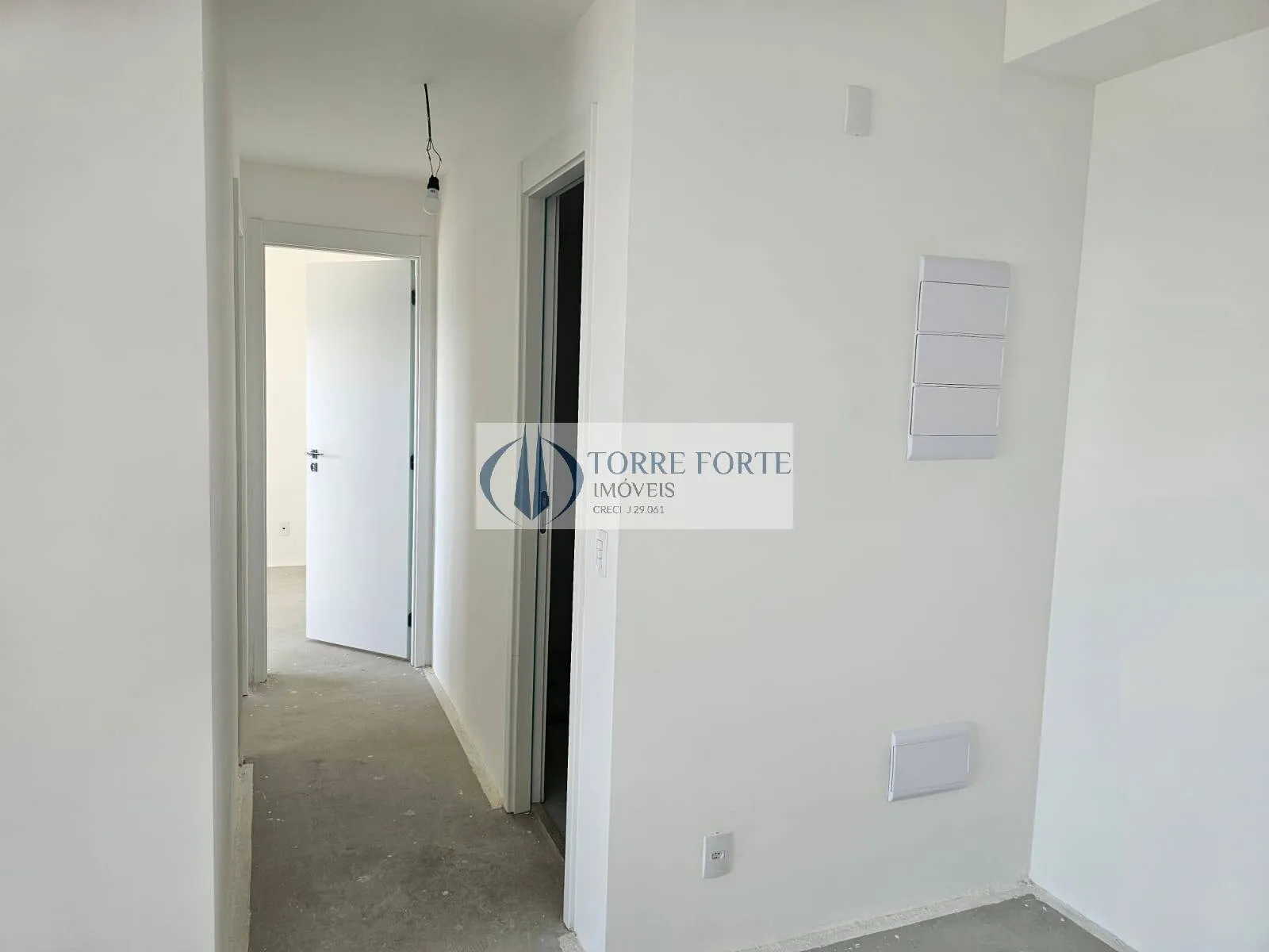 Imagem Apartamento novo com 2 dormitorios 1 suite , varanda , 1 vaga no Tatuape .