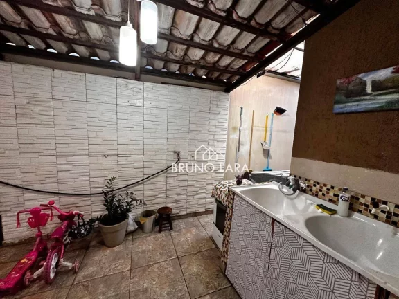 Imagem Casa à venda no bairro Resplendor em Igarapé/MG