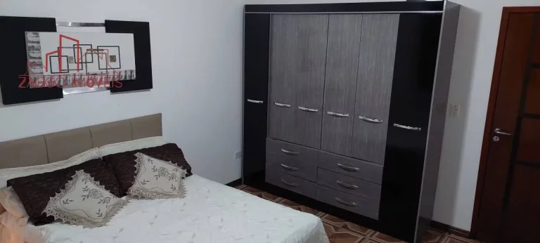 Imagem Belíssima casa a 800m do centro de Embu-Guaçu.
