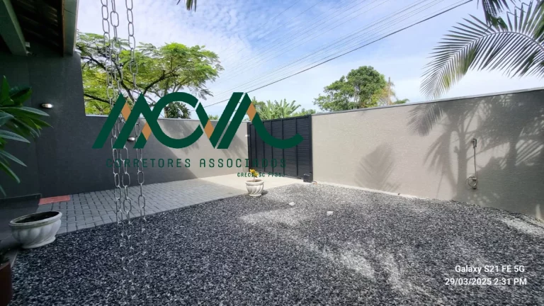 Imagem Belíssima residência térrea, moderna e recém-construída, PERTINHO da Praia