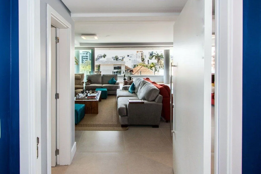 Imagem Cobertura para Venda - 230.43m², 3 dormitórios, sendo 3 suites, 2 vagas - Menino Deus