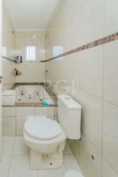 Imagem Casa para Venda - 137m², 3 dormitórios, sendo 3 suites, 2 vagas - Hípica