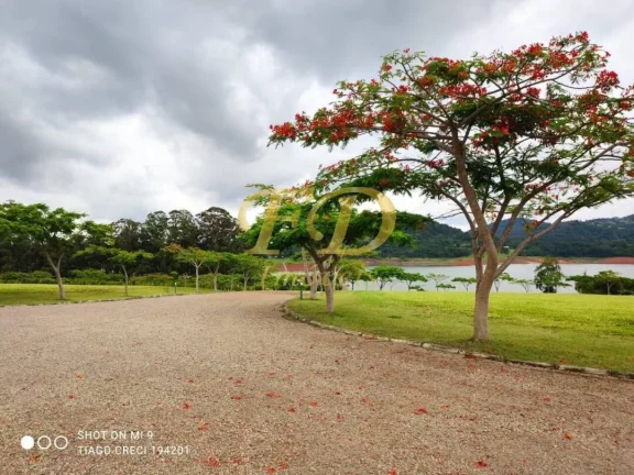 Imagem LINDO LOTE A VENDA EM CONDOMÍNIO EM PIRACAIA COM ACESSO A RE