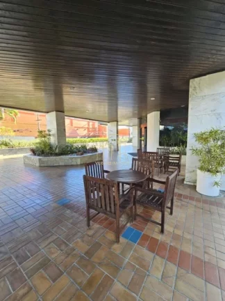 Imagem Apartamento 4 Quartos com 2 Suítes à Venda na Pituba | 167m² | Nascente | Andar Alto