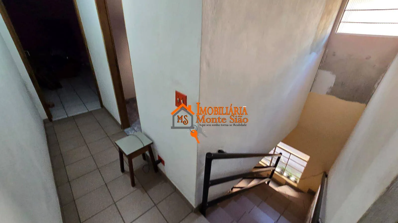 Imagem Sobrado com 5 dormitórios à venda, 250 m² por R$ 600.000,00 - Jardim Adriana - Guarulhos/SP