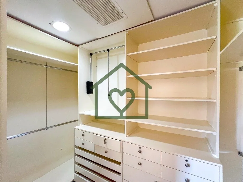 Imagem Excelente apartamento com 312 m2m². Vista panorâmica e definida para clube GNU. Preço e disponibi...