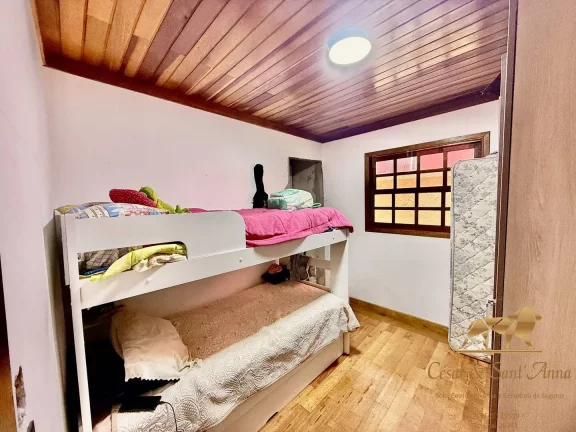 Imagem Excelente Casa apta a Financiamento em Campos do Jordão - SP