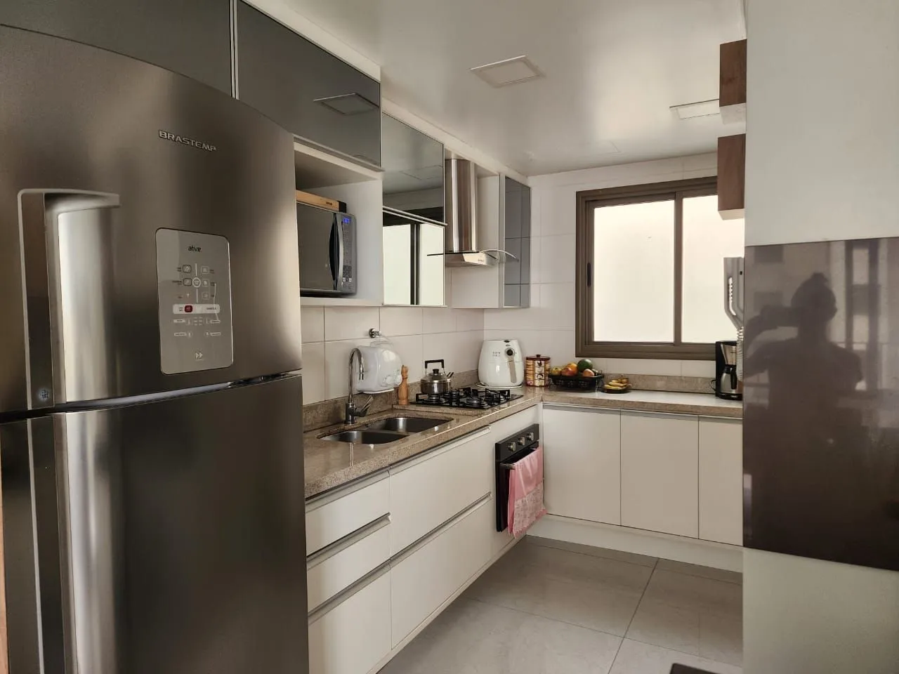 Imagem Apartamento com 03 quartos (01 suíte) e 02 Vagas no Bairro Cavalhada