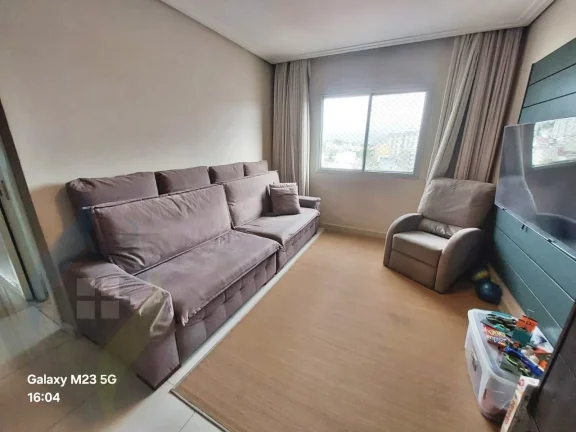 Imagem Apartamento Lindo, Reformado, 2 dorms, 1 banheiro, 1 vaga coberta