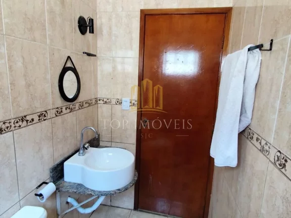 Imagem Se você procura conforto, beleza e praticidade em um só lugar, essa é a sua chance! Apresentamos uma belíssima casa no coração do Vila Paiva, perfeita para quem quer viver com qualidade, estilo e segurança!