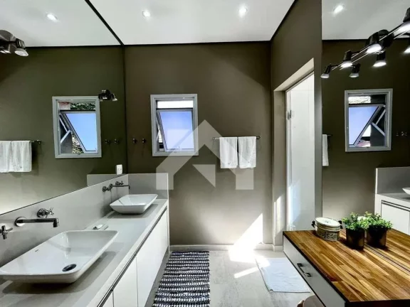 Imagem Casa de Condomínio em Chácara Moinho Velho - Carapicuíba