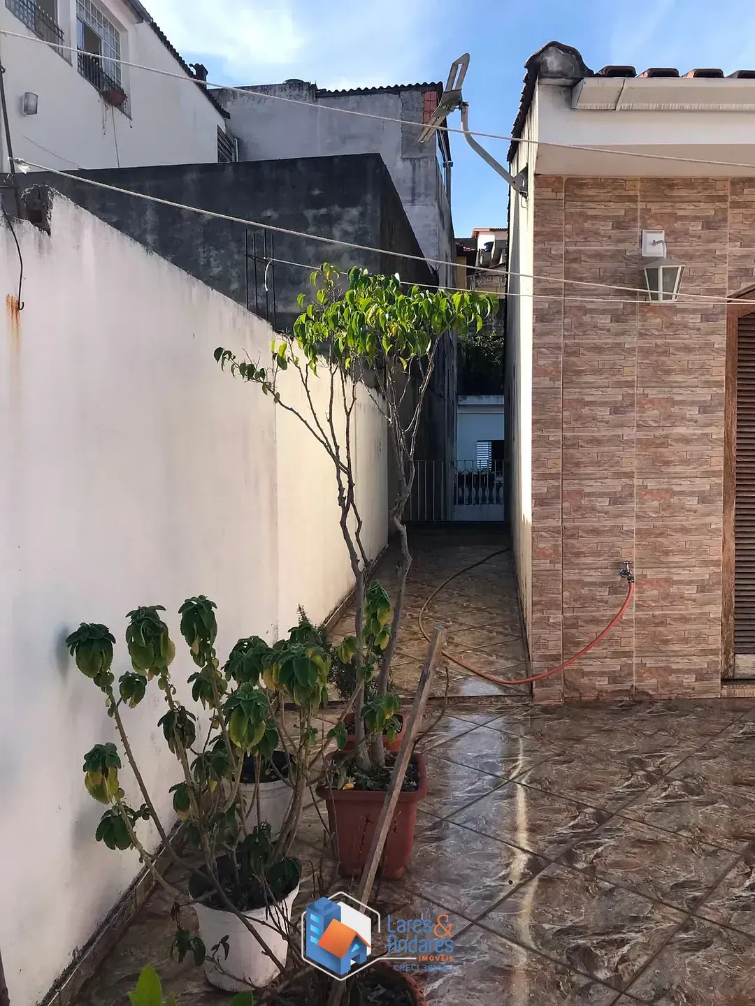 Imagem Sobrado para venda em Vila Bandeirantes com 3 quartos, 131m²