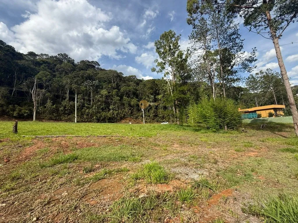 Imagem Terreno em Condomínio para Venda em Teresópolis / RJ no bairro Prata