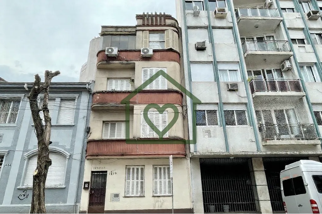 Imagem Localizado na parte alta da Rua Duque de Caxias, este apartamento de 48,71 m² e 2 dormitórios é p...