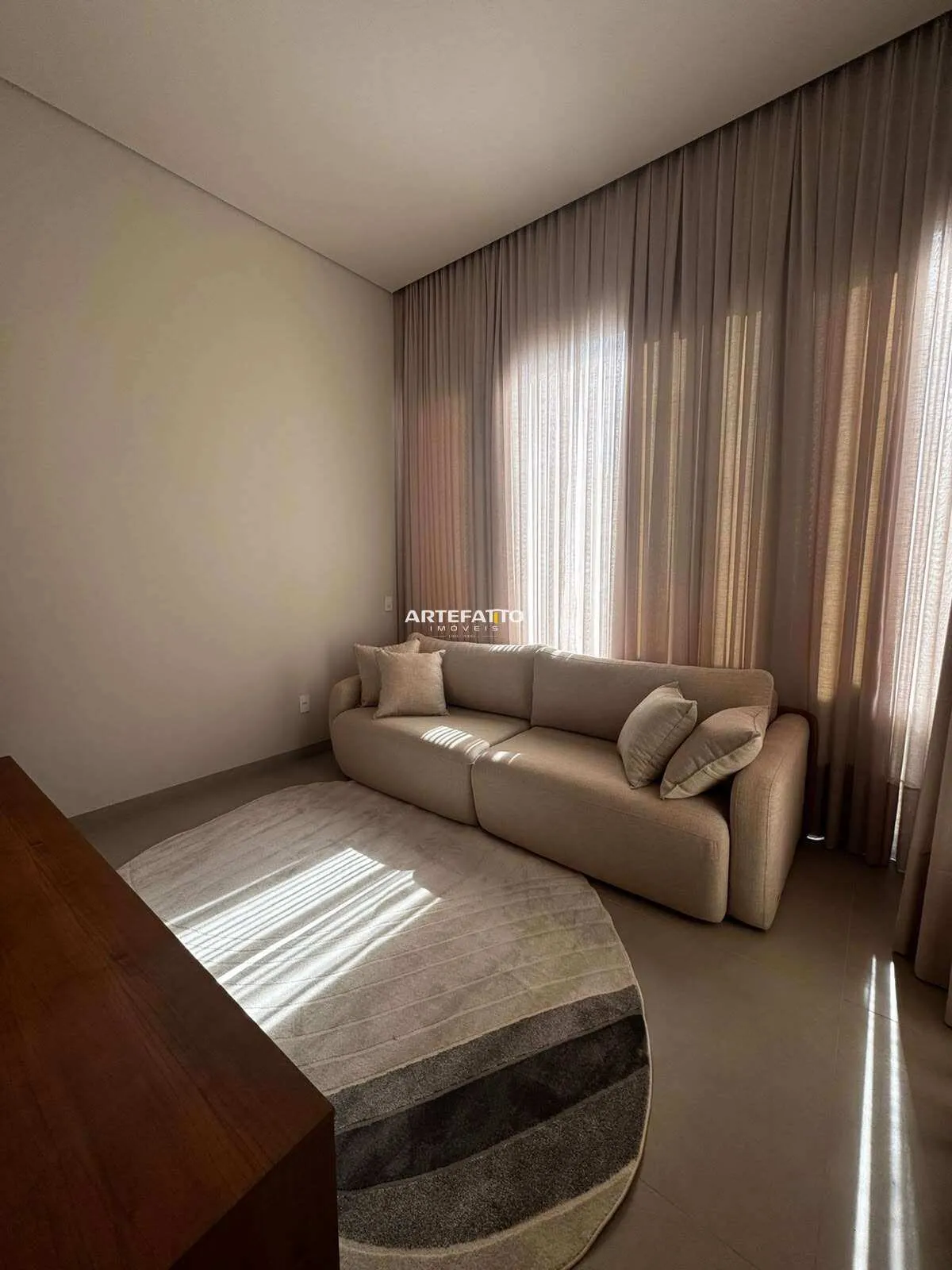 Imagem Casa de condomínio à venda em Rifaina, Condomínio Portal do Lago, com 3 quartos, 222m2