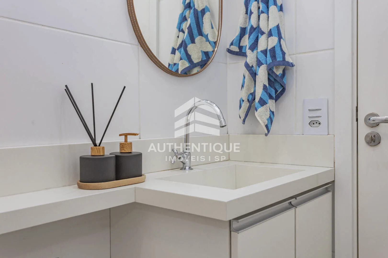 Imagem LIVING CONNECT VILA DAS MERCES - Apartamento no bairro Vila das Mercês à venda