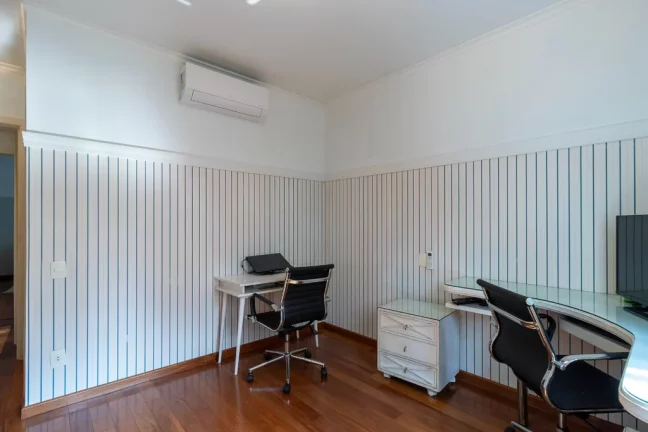 Imagem Apartamento à venda em São Paulo, Moema, com 3 quartos, 195m2