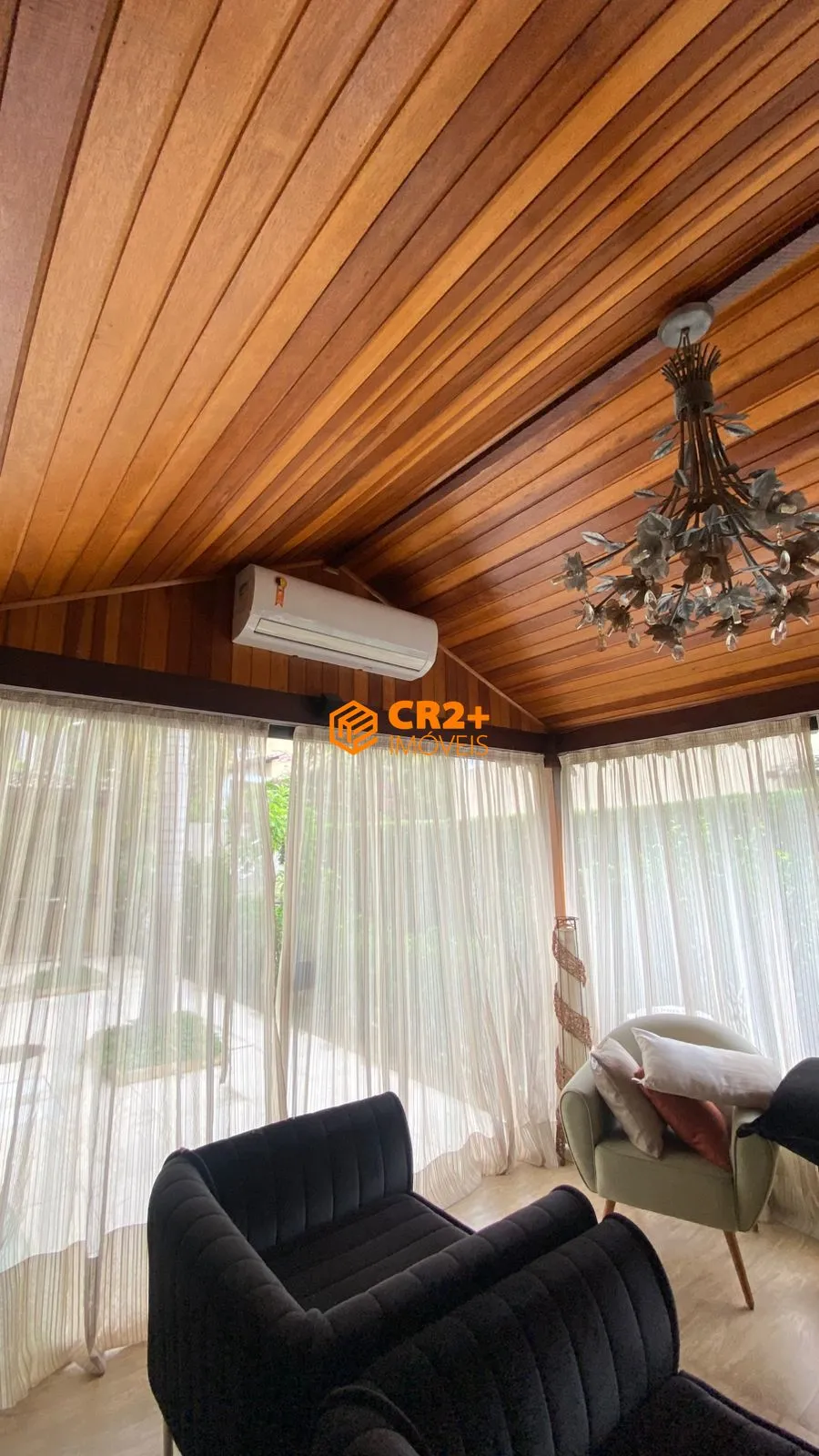 Imagem Vendo casa alto padrão 06 quartos, 02 suítes, 450m2, 02 vagas de garagem no Recr