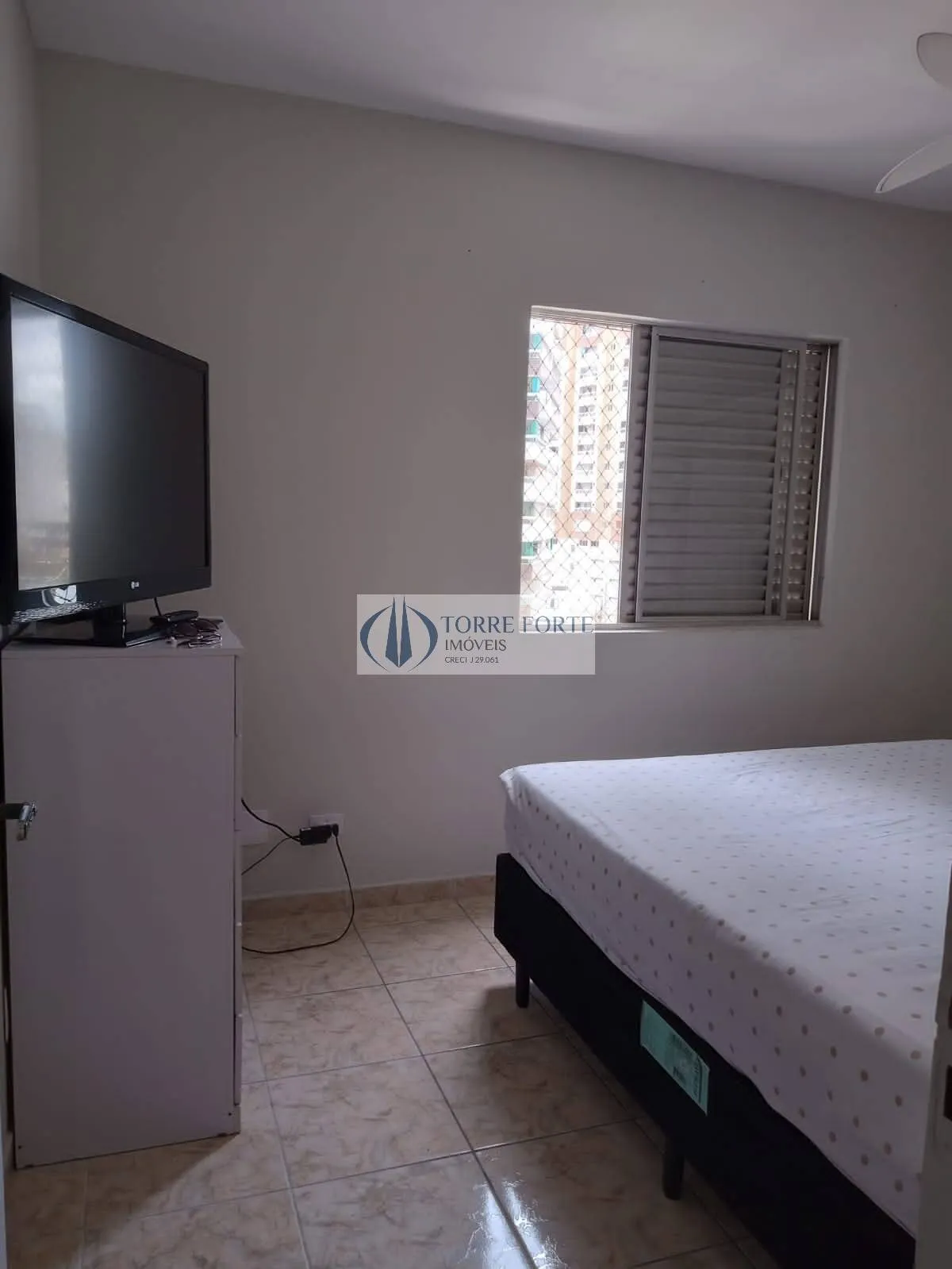 Imagem Apartamento com 1 dormitorio 1 vaga de garagem na Guilhermina Praia Grande