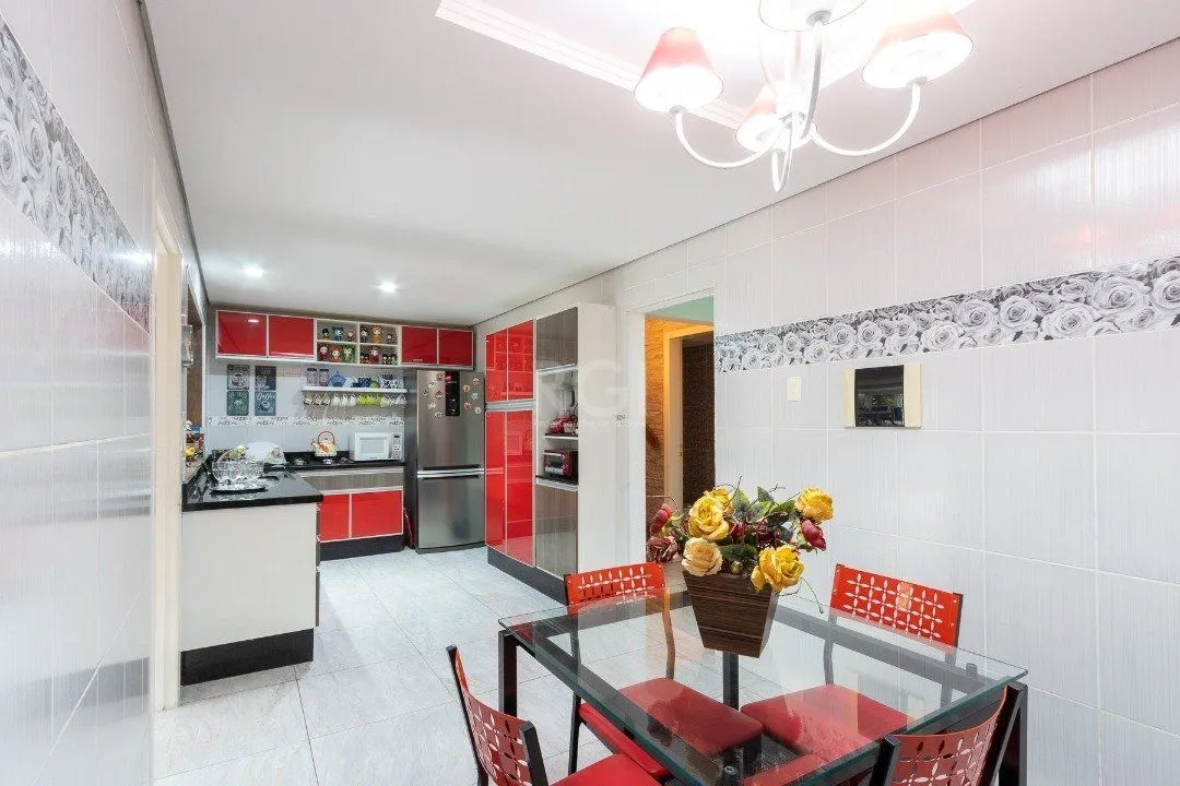 Imagem Casa para Venda - 342m², 3 dormitórios, sendo 2 suites, 2 vagas - Espírito Santo
