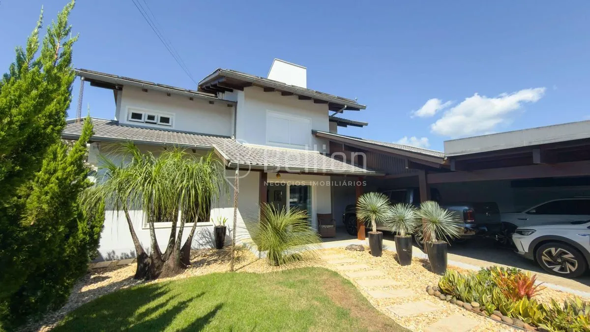 Uma casa que traduz alto padrão em cada detalhe.