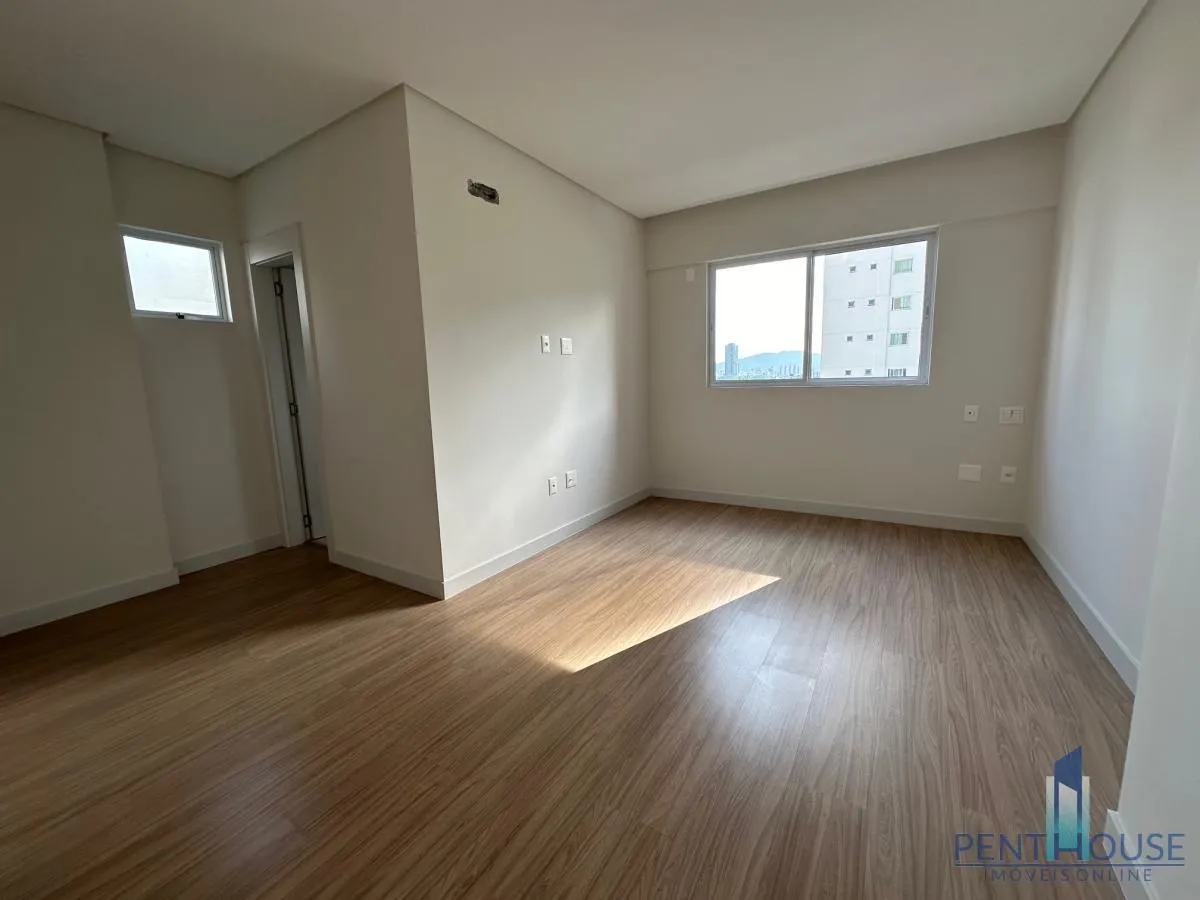 Imagem Apartamento com Terraço para Venda em Balneário Camboriú, CENTRO, 3 dormitórios, 3 suítes, 4 banheiros, 4 vagas