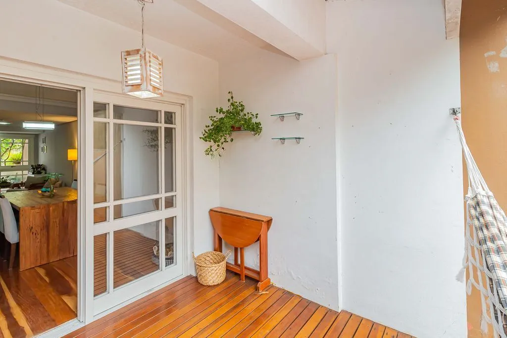 Imagem Casa de 3 dormitórios à venda no Bairro Serraria - Porto Alegre