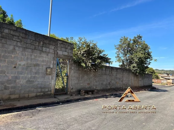 Lote de 681 m2 no centro de Cava Grande - COD 1434