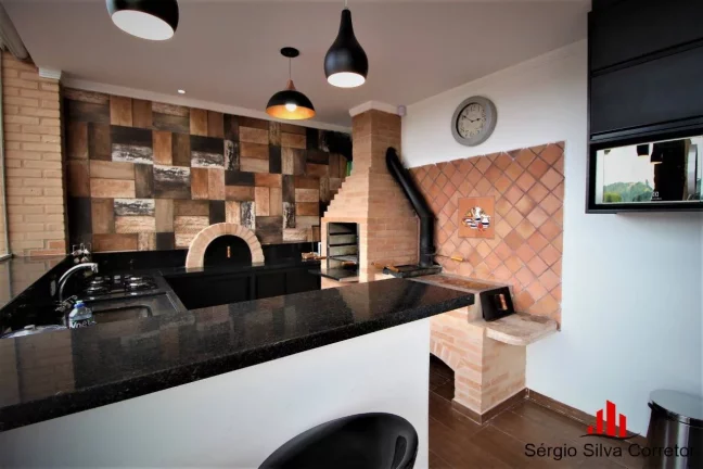 Imagem Casa com 3 Quartos à Venda, 272,00 m² VILA TELMA, Centro Campos do Jordão.