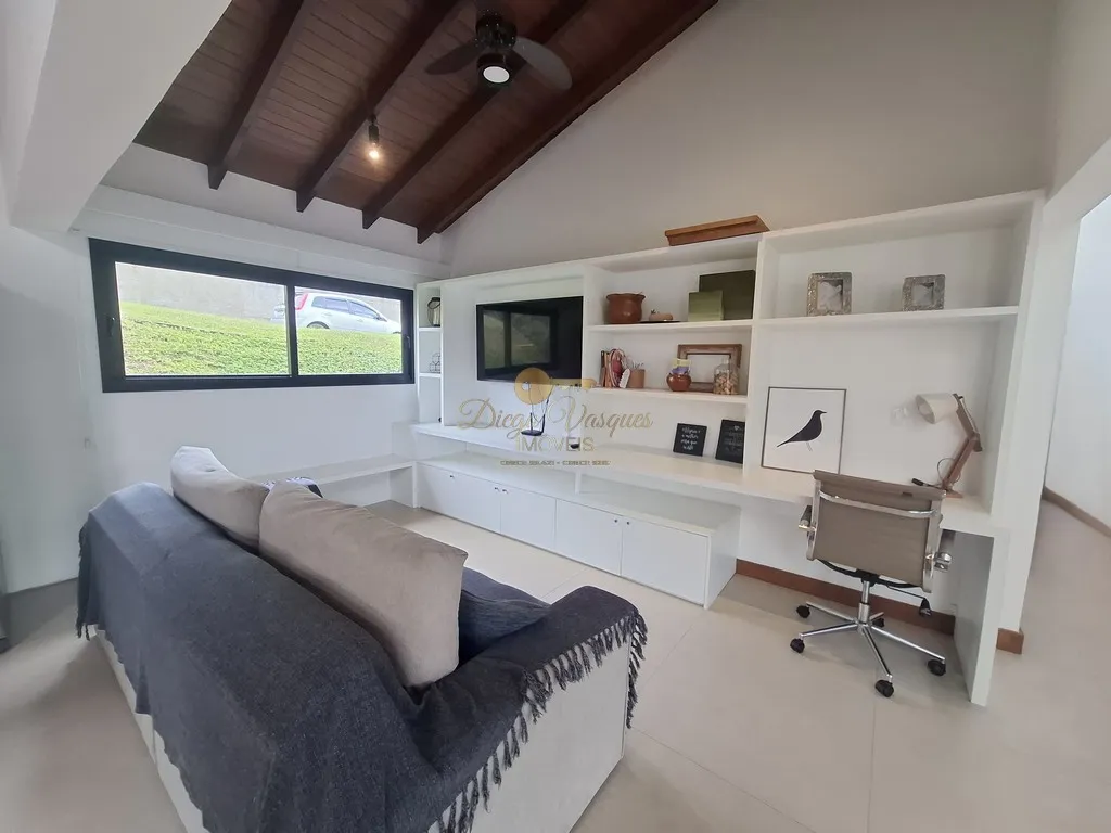 Imagem Casa em Condomínio para Venda em Teresópolis / RJ no bairro Vargem Grande