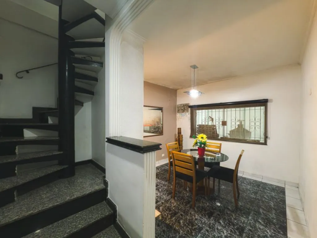 Imagem CASA COM 288,00 m² - CANTO DO FORTE - PRAIA GRANDE SP
