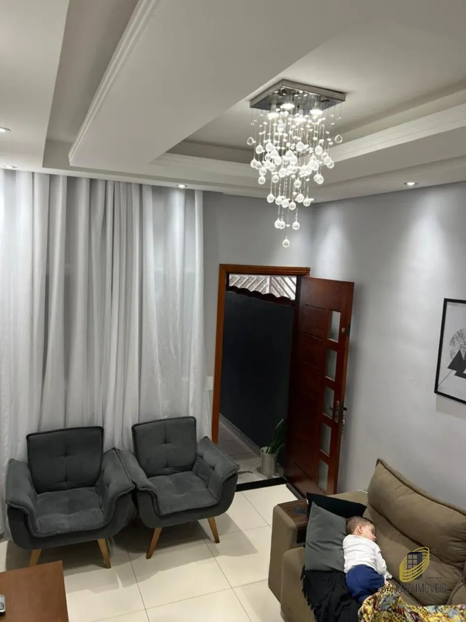 Imagem Imperdível casa à venda em Praia Grande-SP, bairro Melvi, 2 quartos, 1 sala, 2 banheiros, garagem e 73m². Confira!