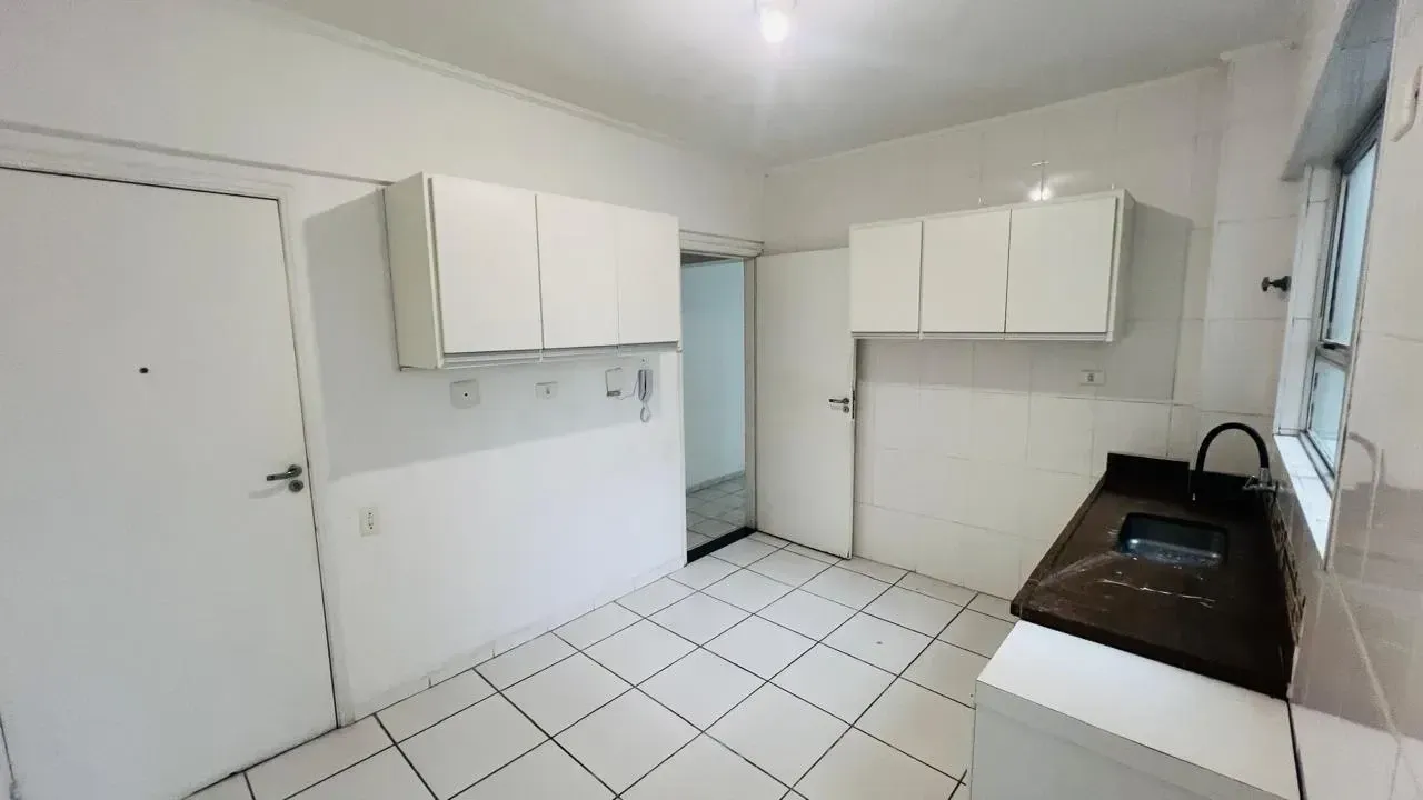 Imagem Apartamento com 2 Quartos à Venda, 84 m² em Gonzaga - Santos