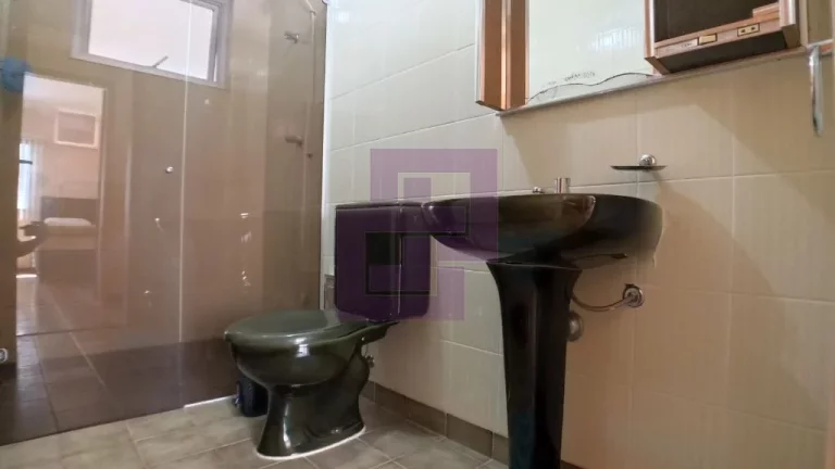 Imagem Apartamento com 03 dormitórios para locação na praia da Enseada Guarujá.