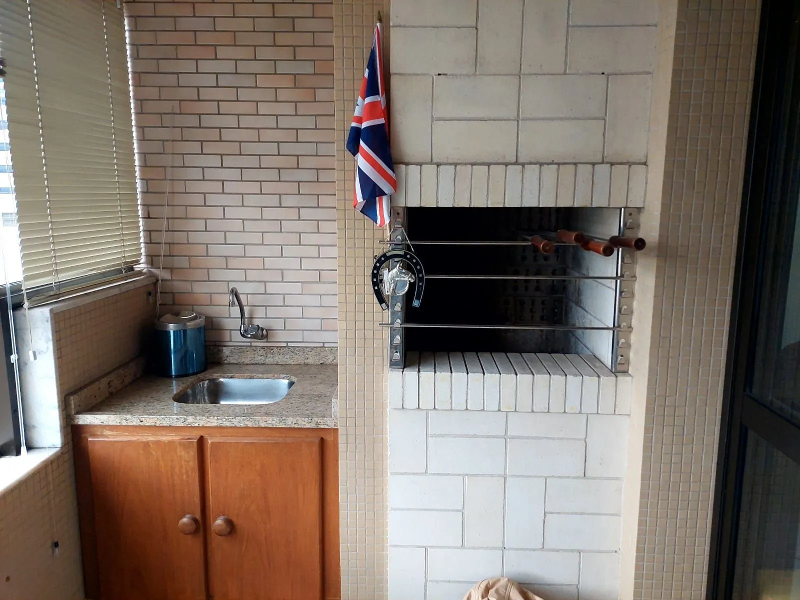 Imagem Edifício Les Halles de Paris Apartamento 2 dormitórios no bairro Três Figueiras