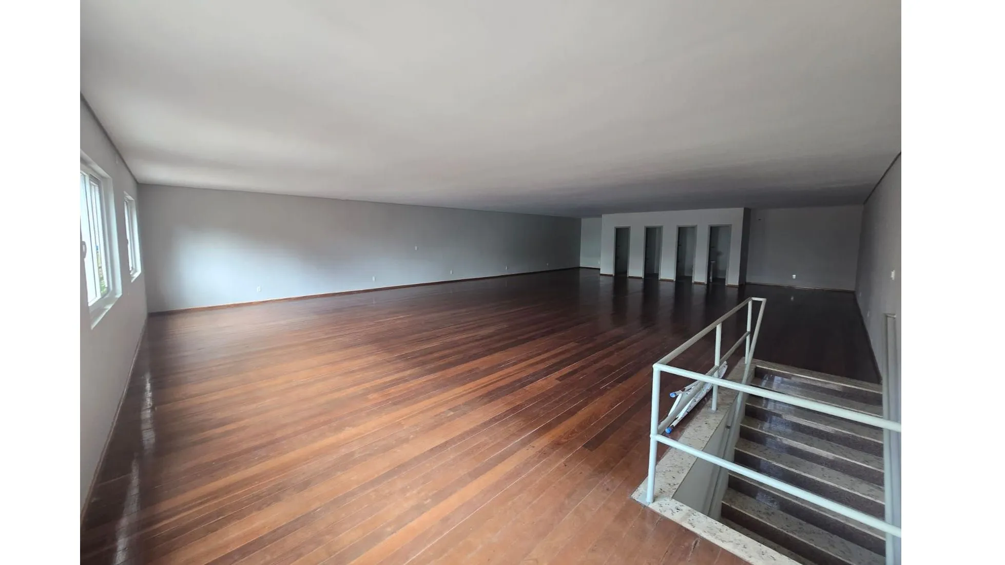 Sala comercial à venda em Caxias do Sul, São Pelegrino, 196.58m2
