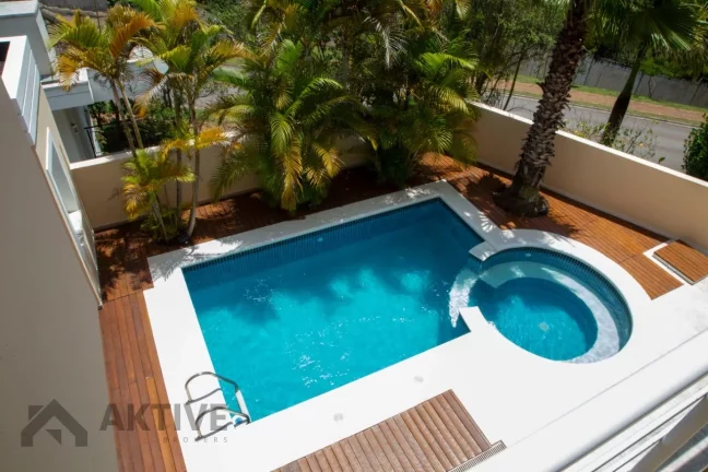 Imagem Casa de Condomínio em Alphaville - Santana de Parnaíba, SP