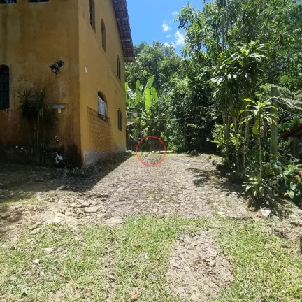 Imagem TRES CASAS EM UM TERRENO DE 700 MT COM ACESSO PARA O RIO. ENTRADA CONJUNTA PARA GARAGEM, PELA RUA
