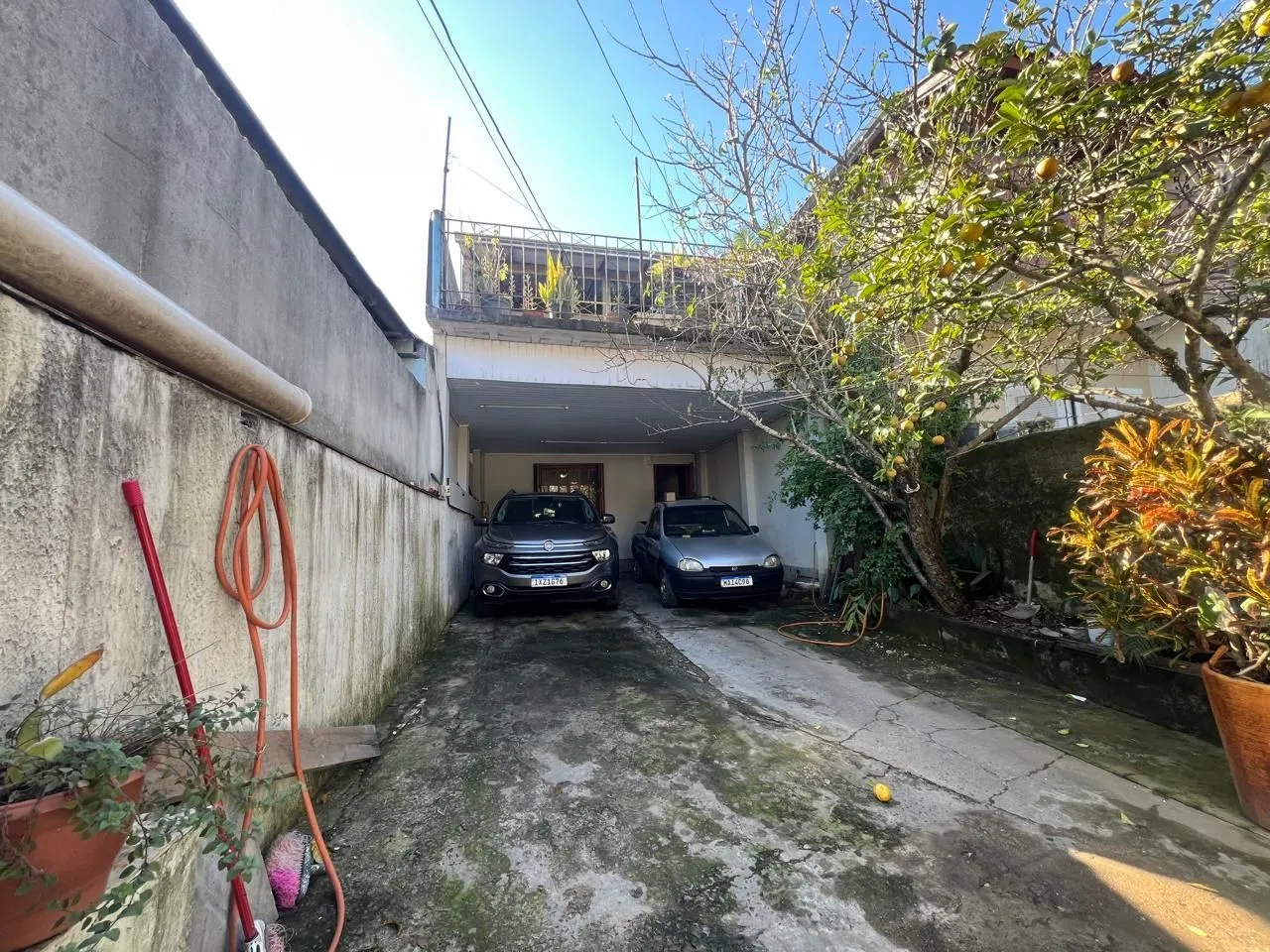 Imagem Casa a venda no Bairro Hípica - 3 dormitórios - 2 vagas