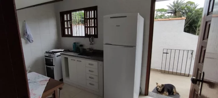 Imagem Encantadora Casa com 3 Dormitórios em Albuquerque - Oportunidade Imperdível por R$ 510.000
