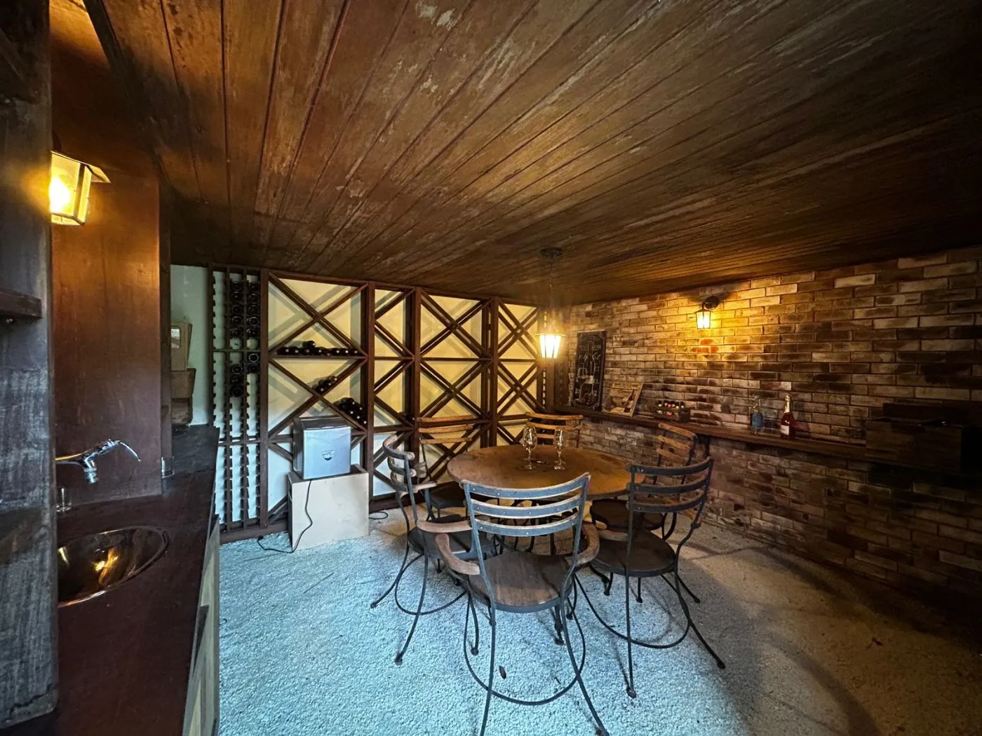 Imagem Casa em Condomínio para Venda em Petrópolis / RJ no bairro Nogueira