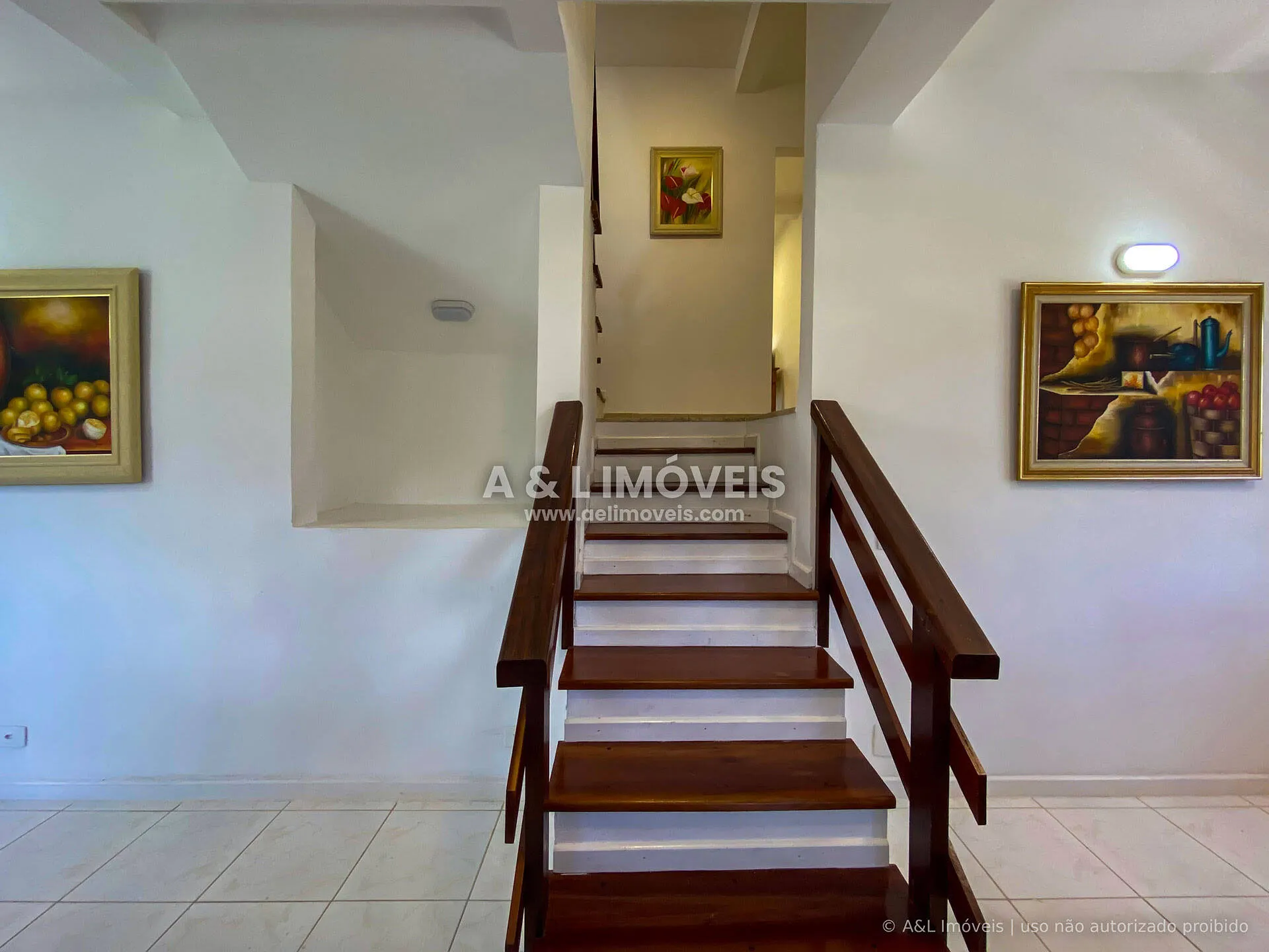 Imagem Casa no Condomínio Iporanga em Campos do Jordão, 5 dormitórios